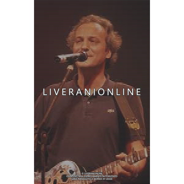 DIAP-RETROSPETTIVA EUGENIO FINARDI CANTANTE NELLA FOTO EUGENIO FINARDI NELL\'ANNO 1992 AG ALDO LIVERANI SAS