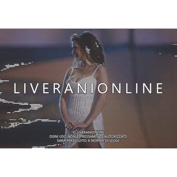 DIAP-RETROSPETTIVA DEBORA CAPRIOGLIO ATTRICE NELLA FOTO DEBORA CAPRIOGLIO NELLA TRASMISSIONE TELEVISIVA “ SAPORE DI MARE “NELL\'ANNO 1991 A MILANO AG ALDO LIVERANI SAS
