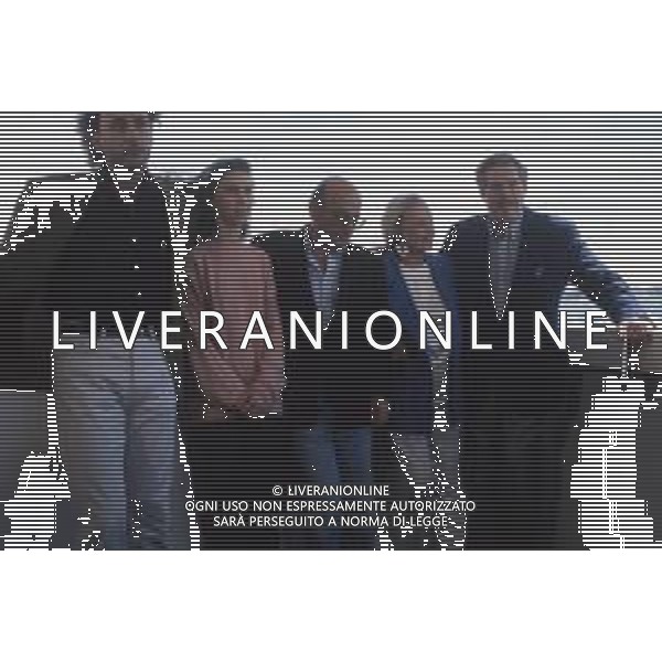 DIAP-RETROSPETTIVA MARCELLO MASTROIANNI ATTORE NELLA FOTO JEANNE MOREAU CON MARCELLO MASTROIANNI AL FESTIVAL INTERNAZIONALE DEL CINEMA DI CANNES NELL\'ANNO 1991 E IL CAST DEL FILM AG ALDO LIVERANI SAS 