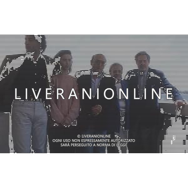 DIAP-RETROSPETTIVA MARCELLO MASTROIANNI ATTORE NELLA FOTO JEANNE MOREAU CON MARCELLO MASTROIANNI AL FESTIVAL INTERNAZIONALE DEL CINEMA DI CANNES NELL\'ANNO 1991 E IL CAST DEL FILM AG ALDO LIVERANI SAS 