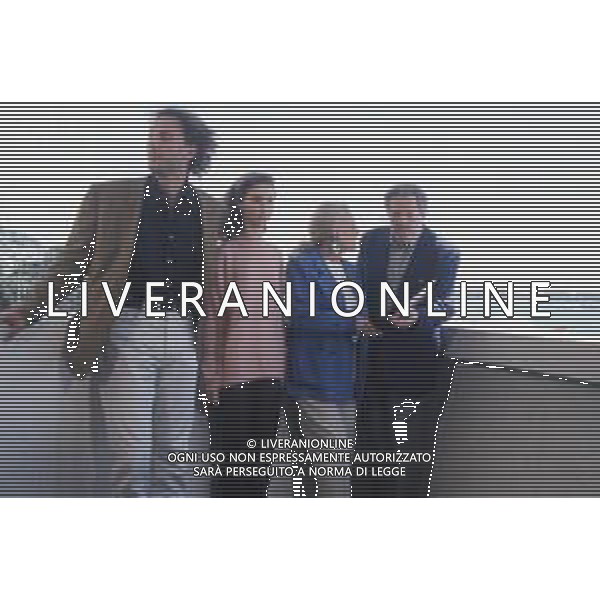 DIAP-RETROSPETTIVA MARCELLO MASTROIANNI ATTORE NELLA FOTO JEANNE MOREAU CON MARCELLO MASTROIANNI AL FESTIVAL INTERNAZIONALE DEL CINEMA DI CANNES NELL\'ANNO 1991 E IL CAST DEL FILM AG ALDO LIVERANI SAS 