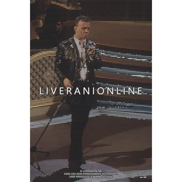 DIAP-RETROSPETTIVA ENRICO RUGGERI CANTANTE NELLA FOTO ENRICO RUGGERI AL FESTIVAL DI SANREMO NELL\'ANNO 1993 AG ALDO LIVERANI SAS