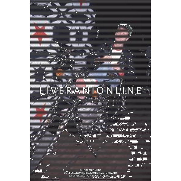 DIAP-RETROSPETTIVA LORENZO JOVANOTTI CANTANTE NLLA FOTO LORENZO JOVANOTTI A MILANO NELL\'ANNO 1985-90 AG ALDO LIVERANI SAS