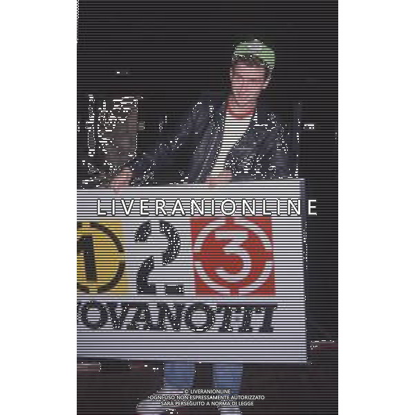 DIAP-RETROSPETTIVA LORENZO JOVANOTTI CANTANTE NLLA FOTO LORENZO JOVANOTTI A MILANO NELL\'ANNO 1985-90 AG ALDO LIVERANI SAS