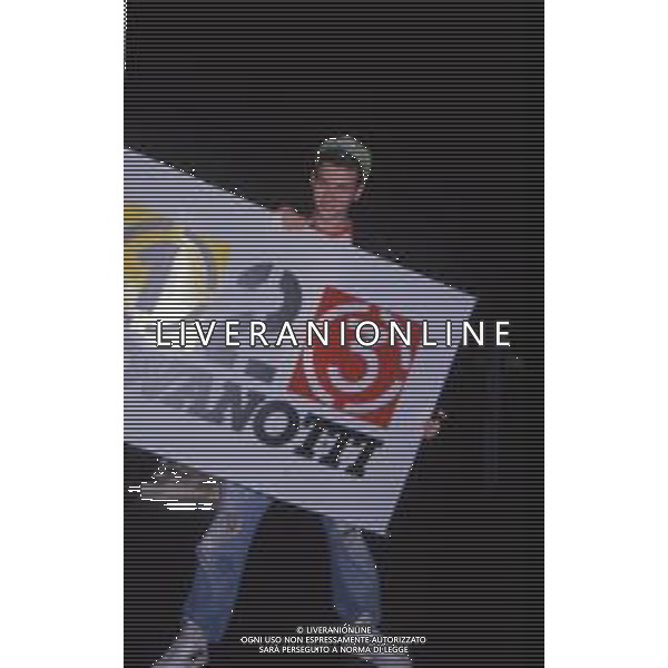 DIAP-RETROSPETTIVA LORENZO JOVANOTTI CANTANTE NLLA FOTO LORENZO JOVANOTTI A MILANO NELL\'ANNO 1985-90 AG ALDO LIVERANI SAS