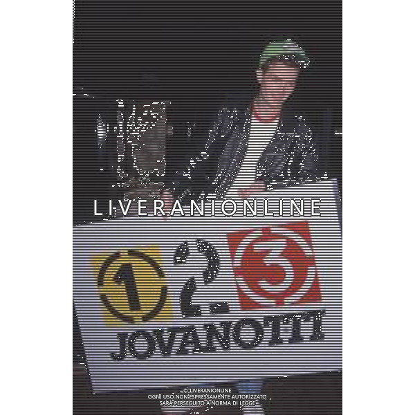 DIAP-RETROSPETTIVA LORENZO JOVANOTTI CANTANTE NLLA FOTO LORENZO JOVANOTTI A MILANO NELL\'ANNO 1985-90 AG ALDO LIVERANI SAS