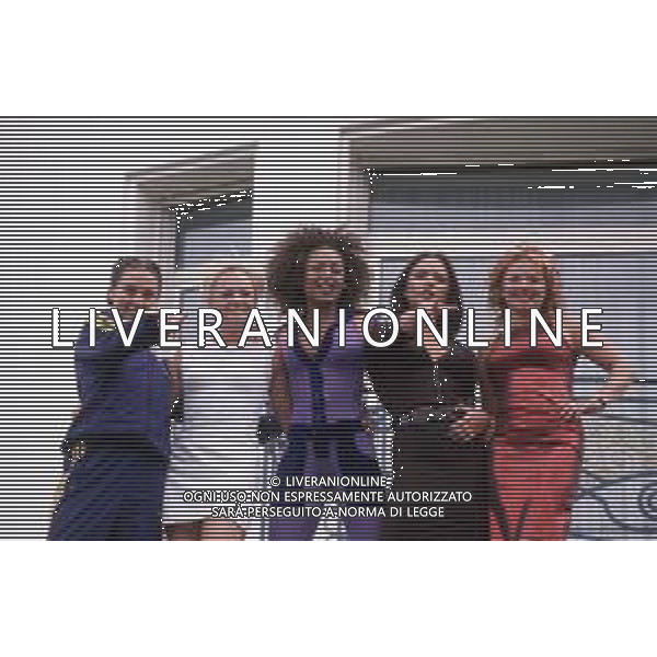 DIAP-RETROSPETTIVA COMPLESSO MUSICALE SPICE GIRLS NELLA FOTO IL COMPLESSO DELLE SPICE GIRLS A SANREMO NELL\'ANNO 1997 AG ALDO LIVERANI SAS