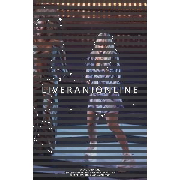 DIAP-RETROSPETTIVA COMPLESSO MUSICALE SPICE GIRLS NELLA FOTO IL COMPLESSO DELLE SPICE GIRLS A SANREMO NELL\'ANNO 1997 AG ALDO LIVERANI SAS