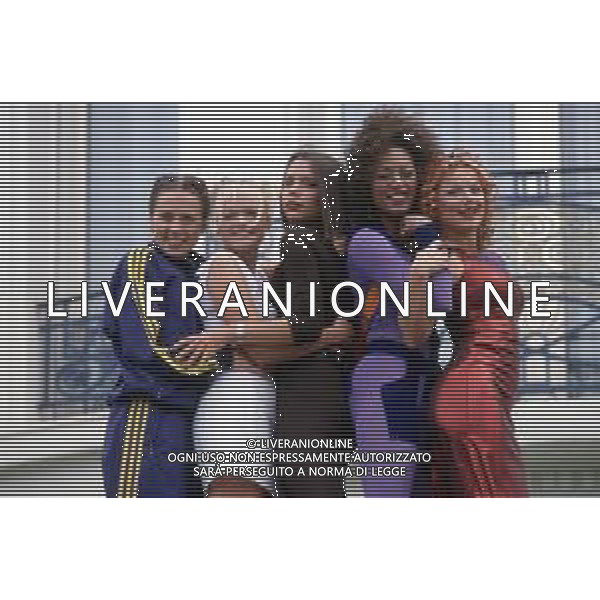 DIAP-RETROSPETTIVA COMPLESSO MUSICALE SPICE GIRLS NELLA FOTO IL COMPLESSO DELLE SPICE GIRLS A SANREMO NELL\'ANNO 1997 AG ALDO LIVERANI SAS