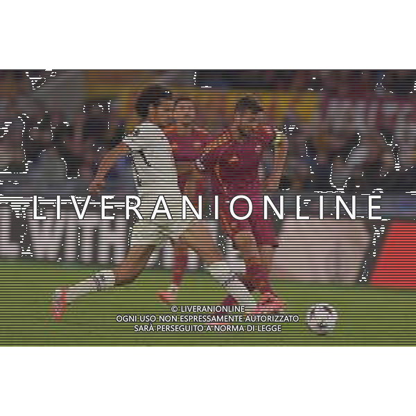 Roma vs Lille Europa League - 2 Giornata Stadio Olimpico - Roma 02-10-2025 nella foto Bouaddi e Cristante Foto Federico Gaetano - ag Aldo liverani ©FEDERICO GAETANO - AGENZIA ALDO LIVERANI SAS