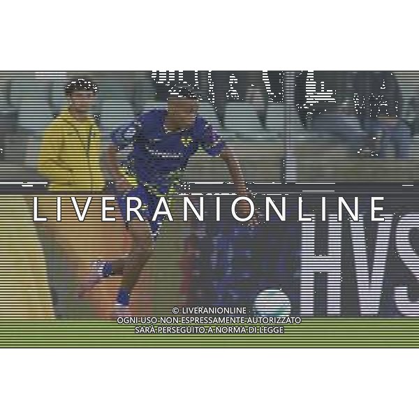 Rafik Belghali of Hellas Verona FC play the ball during Hellas Verona FC vs US Sassuolo, 6° Serie A Enilive 2025-26 game at Marcantonio Bentegodi stadium in Verona (VR), Italy, on October 03, 2025. (Photo by Davide Casentini) AG ALDO LIVERANI SAS