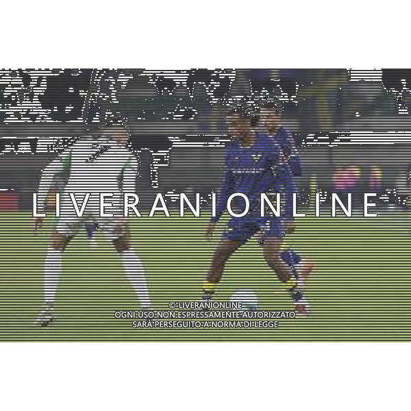 Antoine Joseph Bernède of Hellas Verona FC competes for the ball with Cristian Volpato of US Sassuolo during Hellas Verona FC vs US Sassuolo, 6° Serie A Enilive 2025-26 game at Marcantonio Bentegodi stadium in Verona (VR), Italy, on October 03, 2025. (Photo by Davide Casentini) AG ALDO LIVERANI SAS