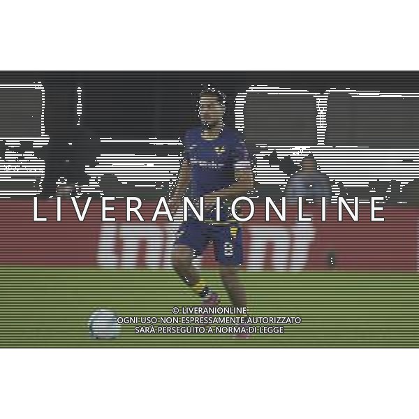 Suat Serdar of Hellas Verona FC play the ball during Hellas Verona FC vs US Sassuolo, 6° Serie A Enilive 2025-26 game at Marcantonio Bentegodi stadium in Verona (VR), Italy, on October 03, 2025. (Photo by Davide Casentini)- AGENZIA ALDO LIVERANI SAS