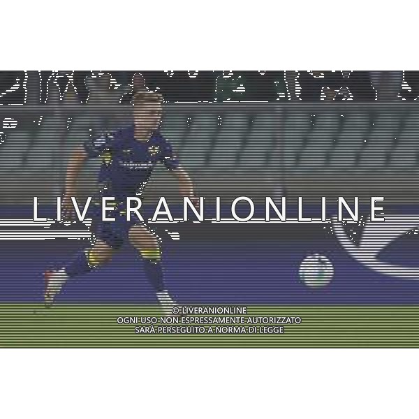Martin Frese of Hellas Verona FC play the ball during Hellas Verona FC vs US Sassuolo, 6° Serie A Enilive 2025-26 game at Marcantonio Bentegodi stadium in Verona (VR), Italy, on October 03, 2025. (Photo by Davide Casentini)- AGENZIA ALDO LIVERANI SAS