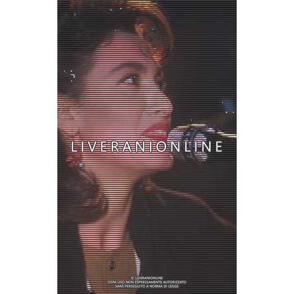 DIAP-RETROSPETTIVA GRAZIA DI MICHELE CANTANTE NELLA FOTO GRAZIA DI MICHELE AG ALDO LIVERANI SAS