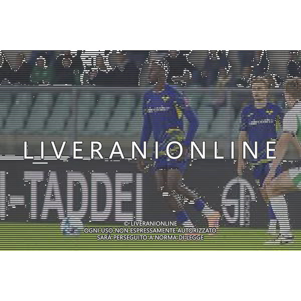 Cheikh Niasse of Hellas Verona FC play the ball during Hellas Verona FC vs US Sassuolo, 6° Serie A Enilive 2025-26 game at Marcantonio Bentegodi stadium in Verona (VR), Italy, on October 03, 2025. (Photo by Davide Casentini)- AGENZIA ALDO LIVERANI SAS