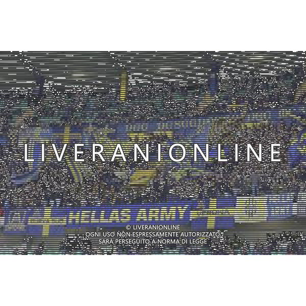 tifosi - Hellas Veorna fans show their support during Hellas Verona FC vs US Sassuolo, 6° Serie A Enilive 2025-26 game at Marcantonio Bentegodi stadium in Verona (VR), Italy, on October 03, 2025. (Photo by Davide Casentini)- AGENZIA ALDO LIVERANI SAS