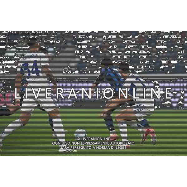 TVRG Atalanta vs Como nella foto Lazar Samardzic (Atalanta), coperto, segna il gol dell\'1 a 0 Bergamo 04-10-2025 New Balance Arena - Stadio di Bergamo Atalanta vs Como Campionato Serie A Enilive - 6a giornata foto Roberto Garavaglia/Agenzia Aldo Liverani sas