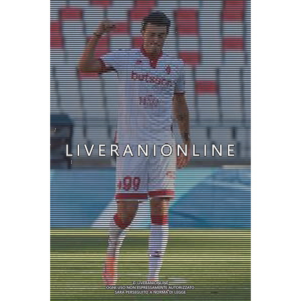 TVEM October 04, 2025 Bari, Italy - SSC Bari vs Padova Calcio - Italian Soccer Serie B 2025/2026 - San Nicola Stadium. In the pic: Leonardo Cerri of SSC Bari celebrates after scoring a goal foto emmauele mastrodonato-ag aldo liverani sas