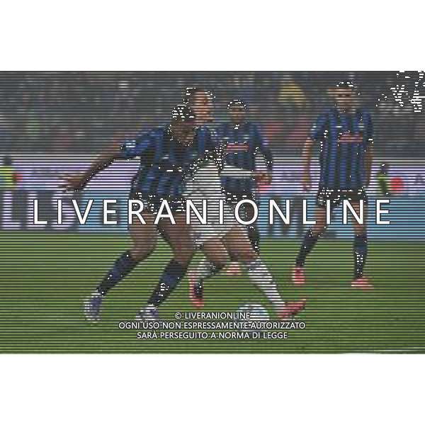 TVRG Atalanta vs Como nella foto Isak Hien (Atalanta) e Maxence Caqueret (Como) Bergamo 04-10-2025 New Balance Arena - Stadio di Bergamo Atalanta vs Como Campionato Serie A Enilive - 6a giornata foto Roberto Garavaglia/Agenzia Aldo Liverani sas