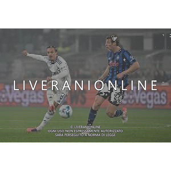 TVRG Atalanta vs Como nella foto Maxence Caqueret (Como) e Marco Brescianini (Atalanta) Bergamo 04-10-2025 New Balance Arena - Stadio di Bergamo Atalanta vs Como Campionato Serie A Enilive - 6a giornata foto Roberto Garavaglia/Agenzia Aldo Liverani sas