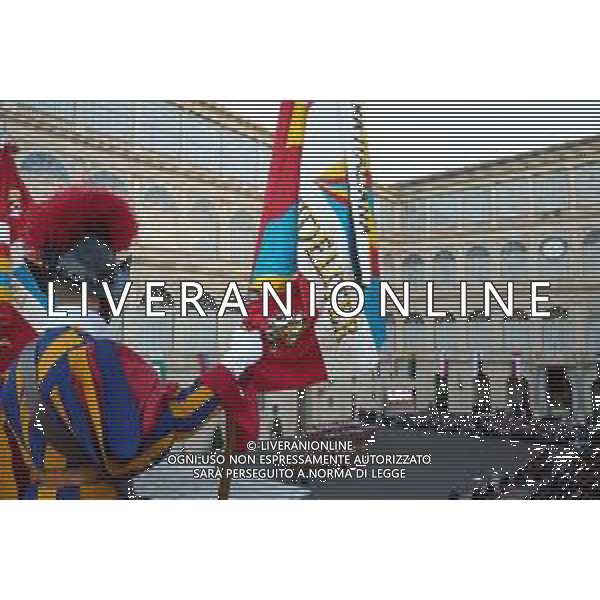 Citta’ del Vaticano 04 Ottobre 2025 Giuramento della Giuramento della Guardia Svizzera Pontificia alla presenza di Sua Santita’ Papa Leone XIV (non accadeva dal 1968 con Paolo VI) nel cortile di San Damaso del Palazzo Apostolico Nella foto: Foto Credit: Andrea Bracaglia- AGENZIA ALDO LIVERANI SAS