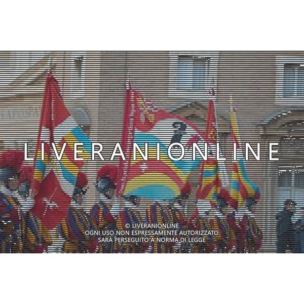 Citta’ del Vaticano 04 Ottobre 2025 Giuramento della Giuramento della Guardia Svizzera Pontificia alla presenza di Sua Santita’ Papa Leone XIV (non accadeva dal 1968 con Paolo VI) nel cortile di San Damaso del Palazzo Apostolico Nella foto: Foto Credit: Andrea Bracaglia- AGENZIA ALDO LIVERANI SAS