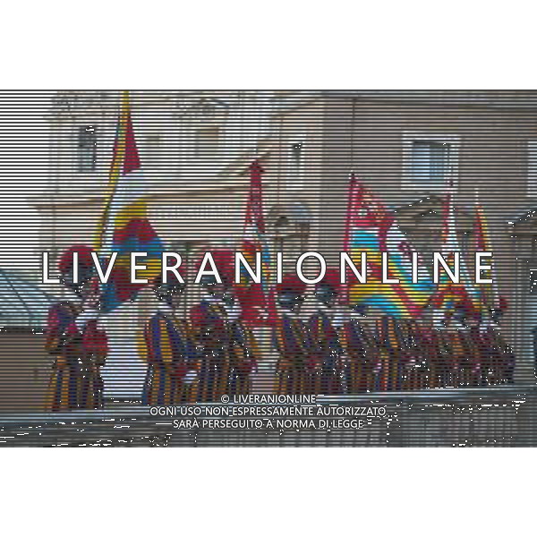 Citta’ del Vaticano 04 Ottobre 2025 Giuramento della Giuramento della Guardia Svizzera Pontificia alla presenza di Sua Santita’ Papa Leone XIV (non accadeva dal 1968 con Paolo VI) nel cortile di San Damaso del Palazzo Apostolico Nella foto: Foto Credit: Andrea Bracaglia- AGENZIA ALDO LIVERANI SAS