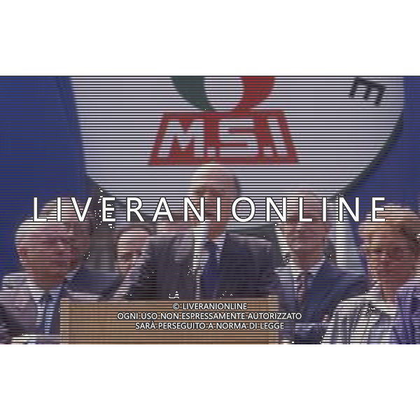 DIAP-RETROSPETTIVA GIORGIO ALMIRANTE POLITICO NELLA FOTO GIORGIO ALMIRANTE IN PIAZZA DUOMO A MILANO NELL\'ANNO 1987 CON LA MADRE DI FAUSTO TINELLI E FRANCO SERVELLO AG ALDO LIVERANI SAS
