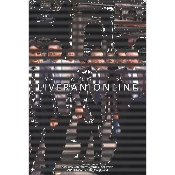 DIAP-RETROSPETTIVA GIORGIO ALMIRANTE POLITICO NELLA FOTO GIORGIO ALMIRANTE IN PIAZZA DUOMO A MILANO NELL\'ANNO 1987 E FRANCO SERVELLO AG ALDO LIVERANI SAS