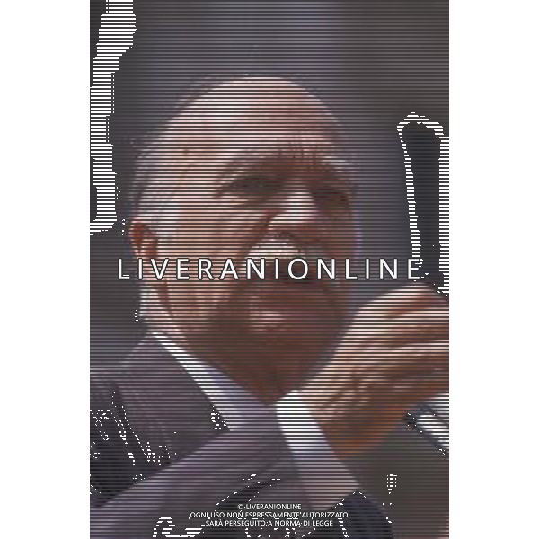 DIAP-RETROSPETTIVA GIORGIO ALMIRANTE POLITICO NELLA FOTO GIORGIO ALMIRANTE IN PIAZZA DUOMO A MILANO NELL\'ANNO 1987 AG ALDO LIVERANI SAS