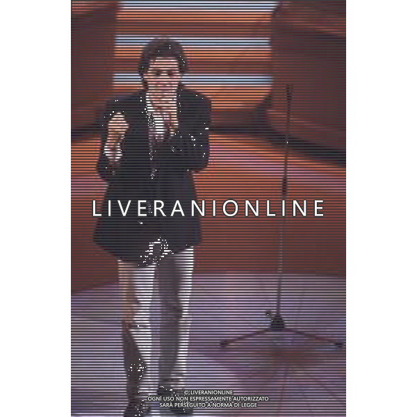 DIAP-RETROSPETTIVA MASSIMO MODUGNO CANTANTE NELLA FOTO MASSIMO MODUGNO A SANREMO NELL\'ANNO 1992 AG ALDO LIVERANI SAS
