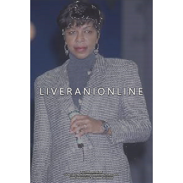 DIAP-RETROSPETTIVA NATALIE COLE CANTANTE NELLA FOTO NATALIE COLE A SANREMO NELL\'ANNO 1992 AG ALDO LIVERANI SAS