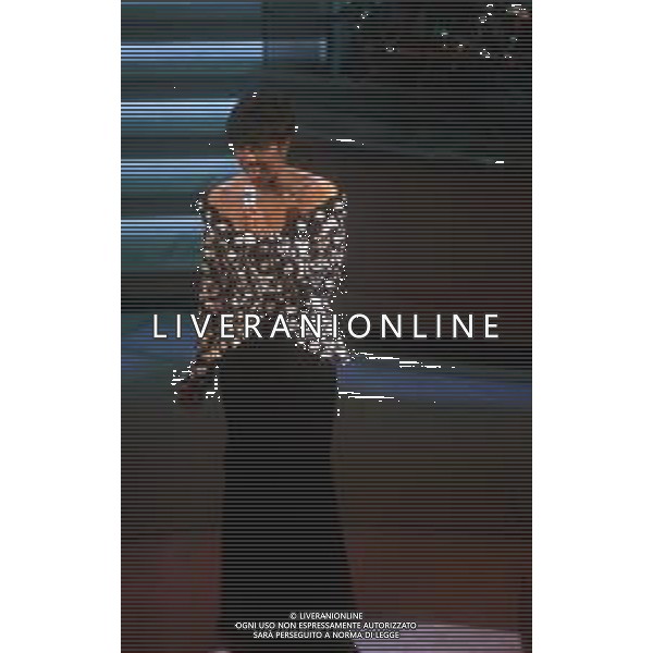 DIAP-RETROSPETTIVA NATALIE COLE CANTANTE NELLA FOTO NATALIE COLE A SANREMO NELL\'ANNO 1992 AG ALDO LIVERANI SAS