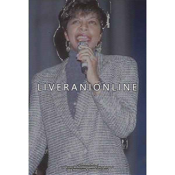 DIAP-RETROSPETTIVA NATALIE COLE CANTANTE NELLA FOTO NATALIE COLE A SANREMO NELL\'ANNO 1992 AG ALDO LIVERANI SAS