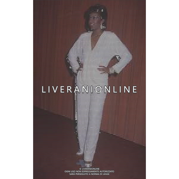 DIAP-RETROSPETTIVA NATALIE COLE CANTANTE NELLA FOTO NATALIE COLE A SANREMO NELL\'ANNO 1992 AG ALDO LIVERANI SAS
