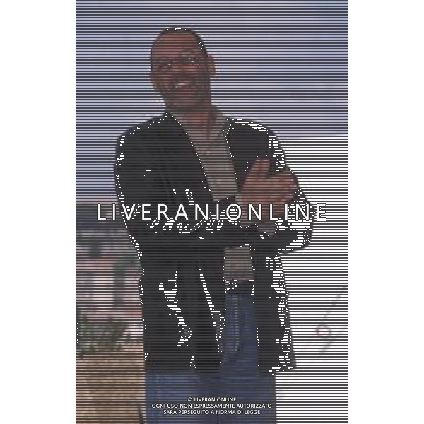 DIA-RETROSPETTIVA JEAN RENO ATTORE NELLA FOTO JEAN RENO A CANNES NELL\'ANNO 1998 AG ALDO LIVERANI SAS