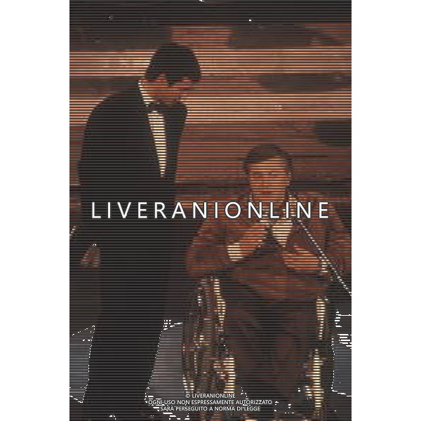 DIAP-RETROSPETTIVA PIERANGELO BERTOLI CANTANTE NELLA FOTO PIERANGELO BERTOLI A SANREMO NELL\'ANNO 1991 AG ALDO LIVERANI SAS