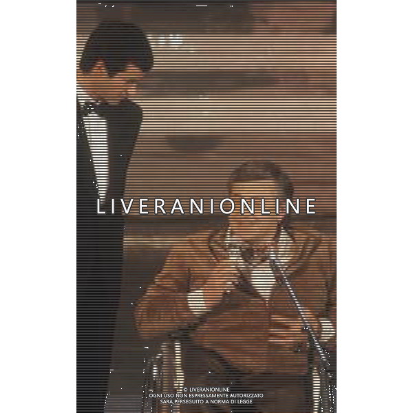DIAP-RETROSPETTIVA PIERANGELO BERTOLI CANTANTE NELLA FOTO PIERANGELO BERTOLI A SANREMO NELL\'ANNO 1991 AG ALDO LIVERANI SAS
