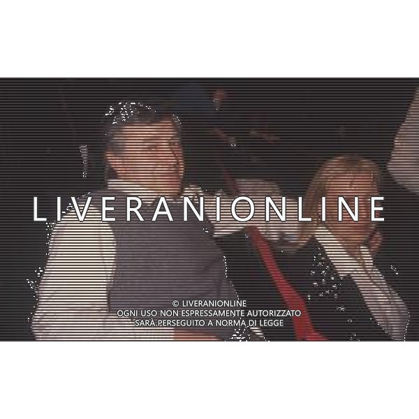 DIAP-RETROSPETTIVA PIERANGELO BERTOLI CANTANTE NELLA FOTO PIERANGELO BERTOLI A SANREMO NELL\'ANNO 1991 CON LA MOGLIE BRUNA PATACCINI AG ALDO LIVERANI SAS