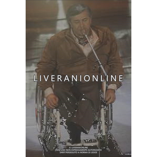 DIAP-RETROSPETTIVA PIERANGELO BERTOLI CANTANTE NELLA FOTO PIERANGELO BERTOLI A SANREMO NELL\'ANNO 1991 AG ALDO LIVERANI SAS