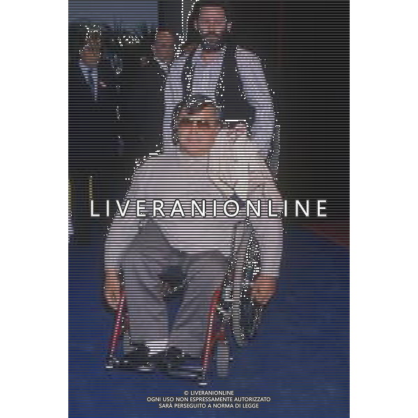DIAP-RETROSPETTIVA PIERANGELO BERTOLI CANTANTE NELLA FOTO PIERANGELO BERTOLI A SANREMO NELL\'ANNO 1991 AG ALDO LIVERANI SAS