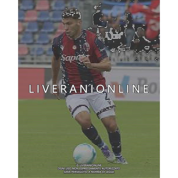 Nicolò Cambiaghi of Bologna FC play the ball during Bologna BFC vs Pisa SC, 6° Serie A Enilive 2025-26 game at Renato Dall\'Ara stadium in Bologna (BO), Italy, on October 05, 2025. (Photo by Davide Casentini) AG ALDO LIVERANI SAS