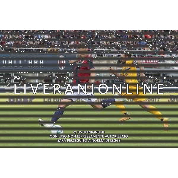 Thijs Jacco Jan Dallinga of Bologna FC play the ball during Bologna BFC vs Pisa SC, 6° Serie A Enilive 2025-26 game at Renato Dall\'Ara stadium in Bologna (BO), Italy, on October 05, 2025. (Photo by Davide Casentini) AG ALDO LIVERANI SAS