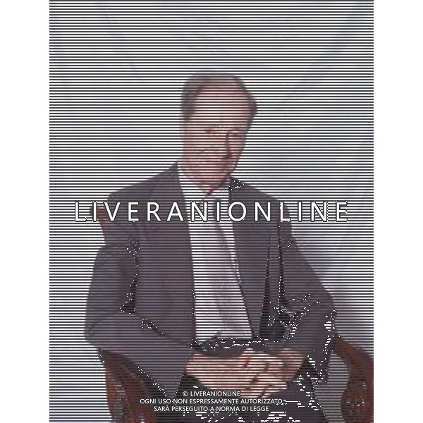 DIAP-RETROSPETTIVA DON AMECHE ATTORE NELLA FOTO DON AMECHE A CAMPIONE D\'ITALIA NELL\'ANNO 1990 AG ALDO LIVERANI SAS