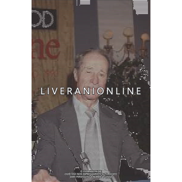 DIAP-RETROSPETTIVA DON AMECHE ATTORE NELLA FOTO DON AMECHE A CAMPIONE D\'ITALIA NELL\'ANNO 1990  AG ALDO LIVERANI SAS