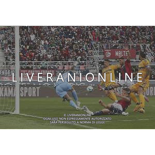 Riccardo Orsolini of Bologna FC. kick the ball aut during Bologna BFC vs Pisa SC, 6° Serie A Enilive 2025-26 game at Renato Dall\'Ara stadium in Bologna (BO), Italy, on October 05, 2025. (Photo by Davide Casentini) AG ALDO LIVERANI SAS