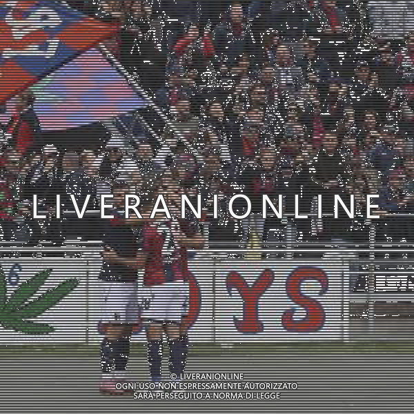 Nicolò Cambiaghi of Bologna FC celebrates with team during Bologna BFC vs Pisa SC, 6° Serie A Enilive 2025-26 game at Renato Dall\'Ara stadium in Bologna (BO), Italy, on October 05, 2025. (Photo by Davide Casentini) AG ALDO LIVERANI SAS