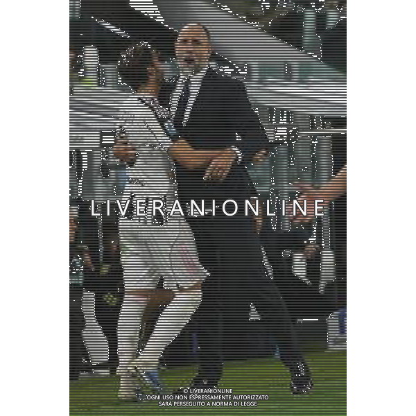 Torino 05.10.2025 Allianz Stadium TVAF-©Alessandro Falzone/Ag. Aldo Liverani sas Juventus vs Milan Campionato Serie A Enilive 2025/2026 6a giornata Nella foto: Manuel Locatelli - Igor Tudor