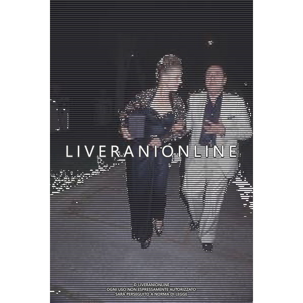 DIAP-RETROSPETTIVA HANNA SCHYGULLA ATTRICE NELLA FOTO HANNA SCHYGULLA NELL\'ANNO 1989 A ROMA CON ALBERTO SORDI AG ALDO LIVERANI SAS  